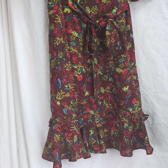 Chic Floral Ruffle Mini Dress - Picture 8 of 9